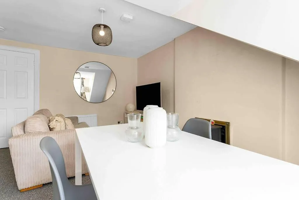 Stylish 1 Bedroom Apartment Εδιμβούργο